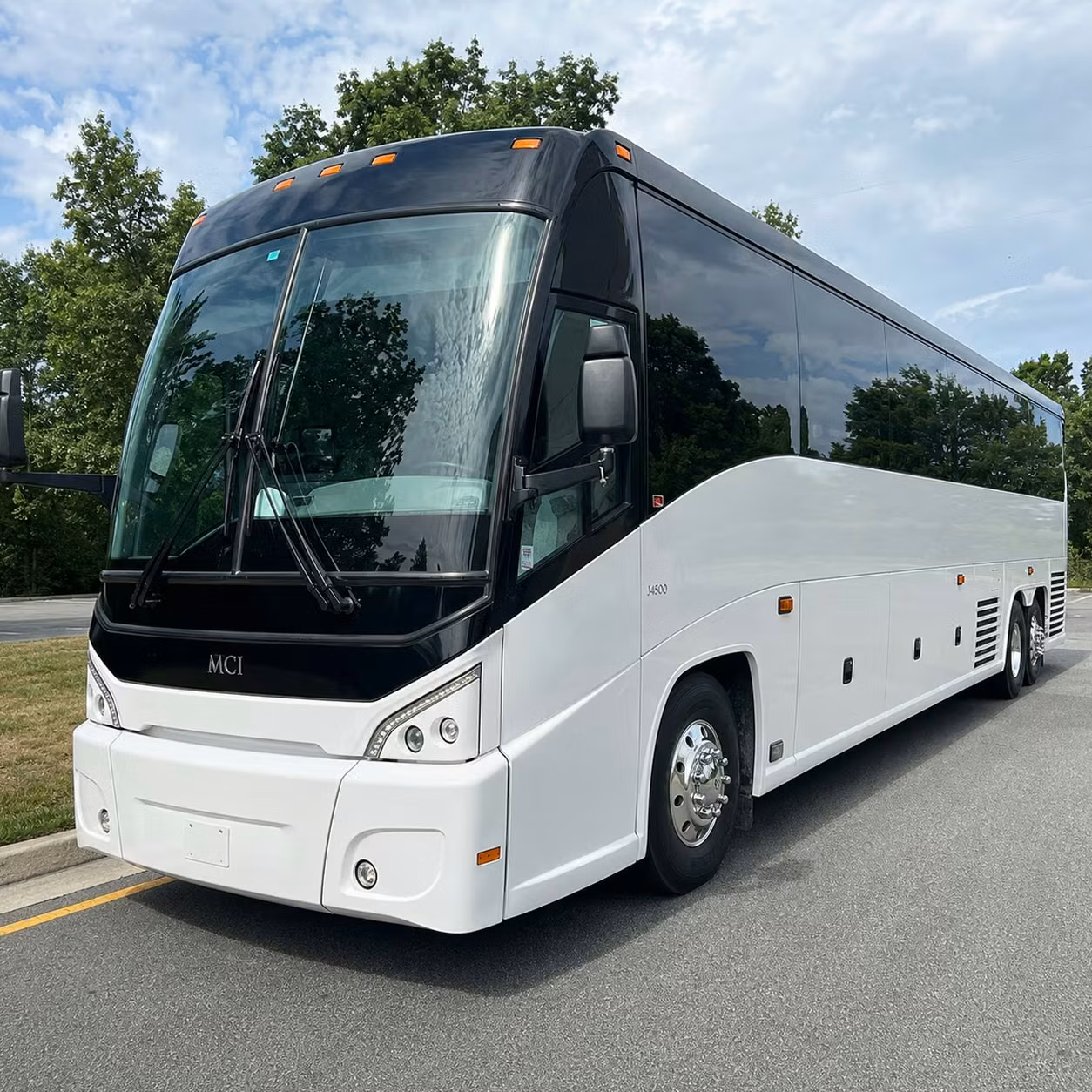 charterbusrentalsterlingheightsmi com makes it easy to coordinate multi day bus rentals from sterling heights
