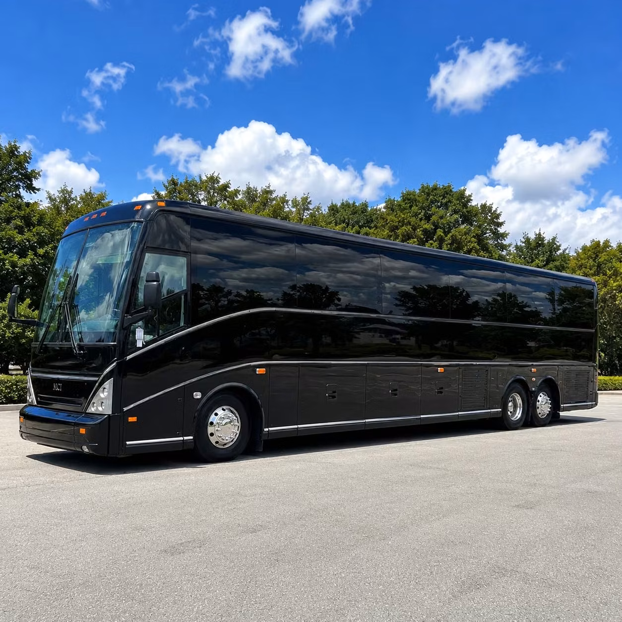 concert bus rentals to fox theatre and the detroit entertainment district