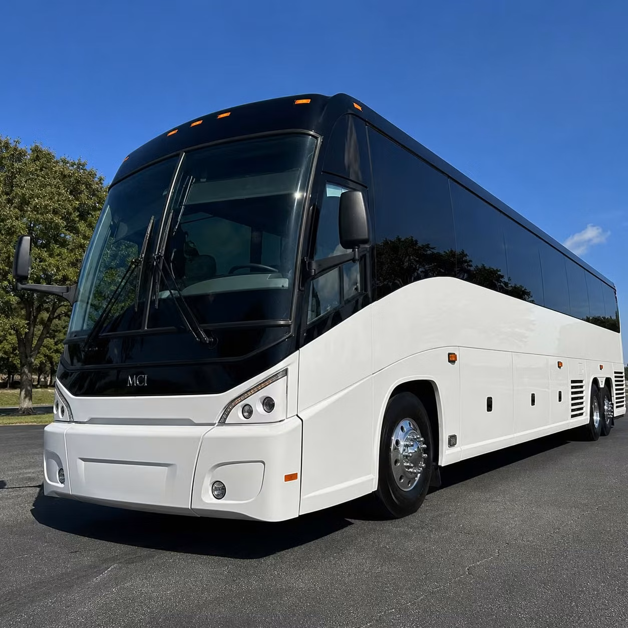 if you re heading out of state from sterling heights here s what to know about booking long distance bus travel