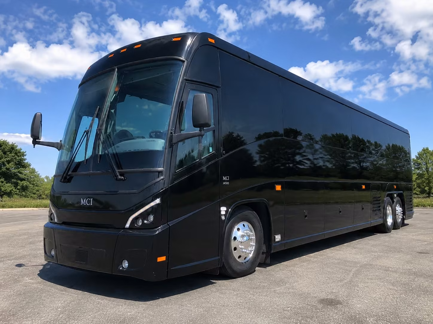 sterling heights charter bus rental exterior